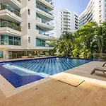 Luxurious Beachfront 3Br, Pool & Ocean Views