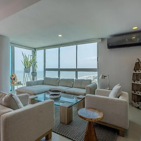Apartment Luxurious Beachfront 3br, Pool & Ocean Views *