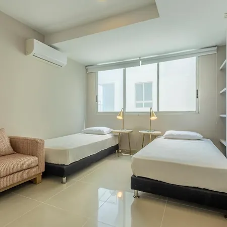 Luxurious Beachfront 3br, Pool & Ocean Views Cartagena