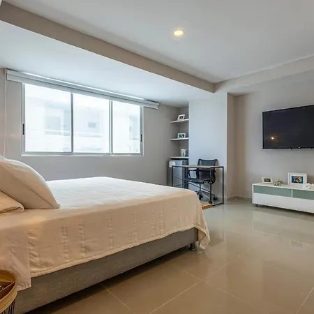 Luxurious Beachfront 3br, Pool & Ocean Views * Cartagena