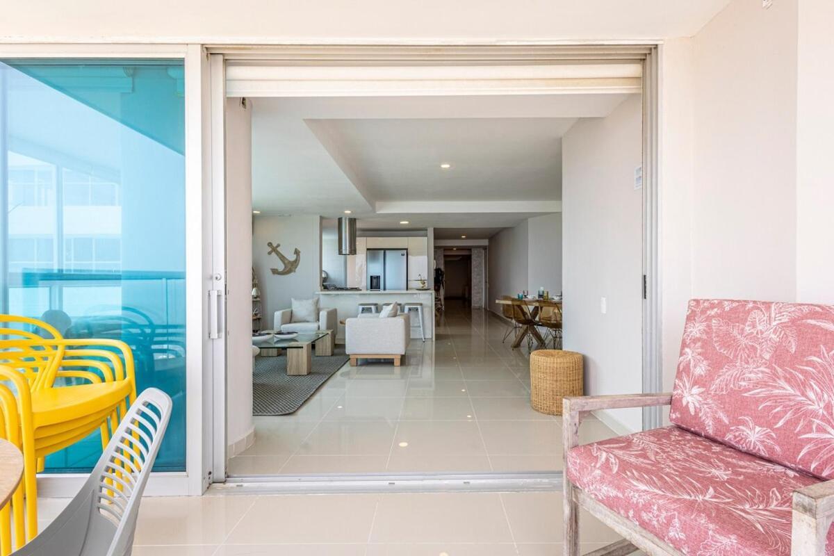 Luxurious Beachfront 3br, Pool & Ocean Views Apartamento Cartagena