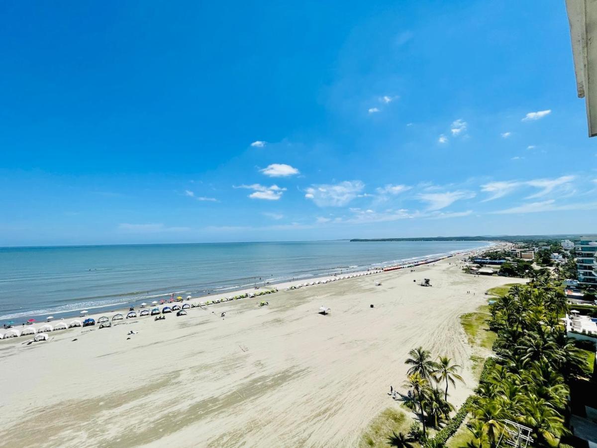 Luxurious Beachfront 3br, Pool & Ocean Views Apartamento