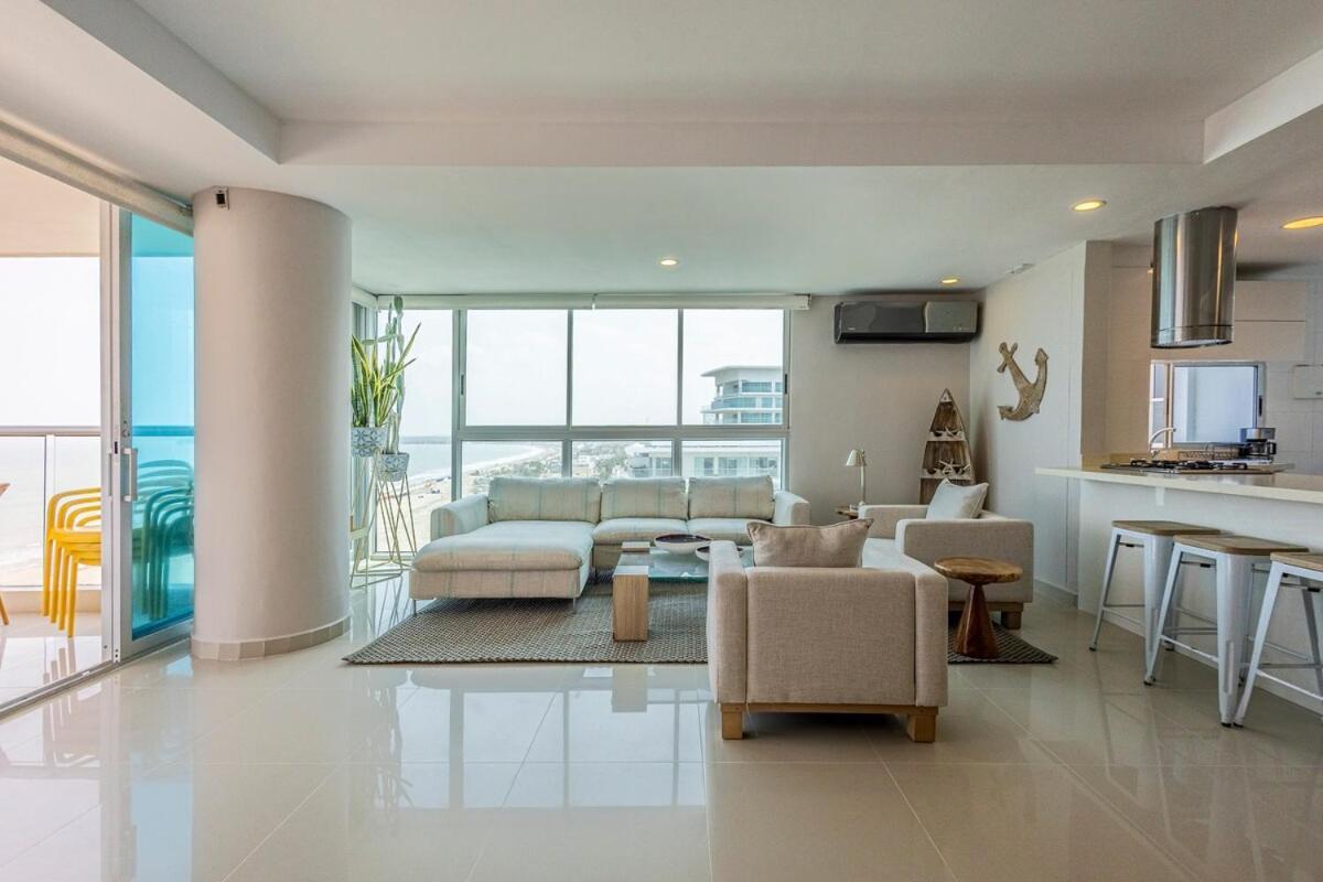 Luxurious Beachfront 3br, Pool & Ocean Views Apartamento *