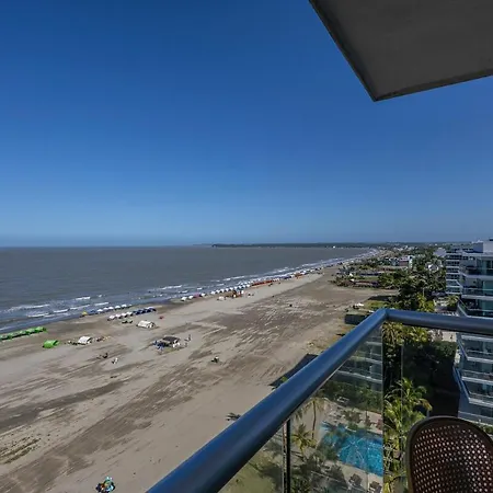 Luxurious Beachfront 3br, Pool & Ocean Views *